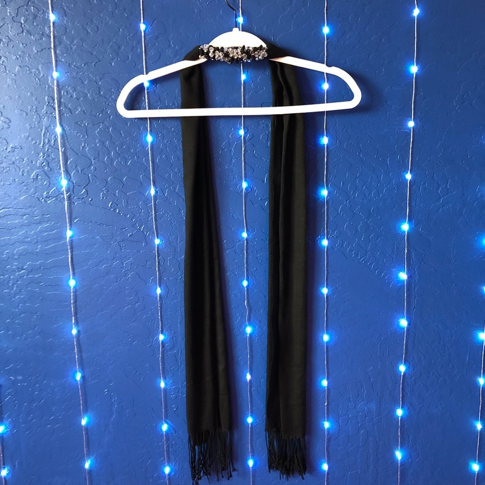 Black Scarf
